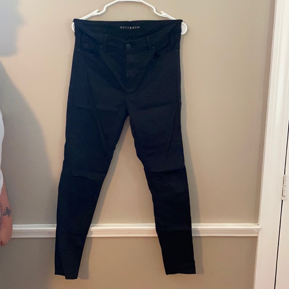 Mott & Bow high waisted black jeans
